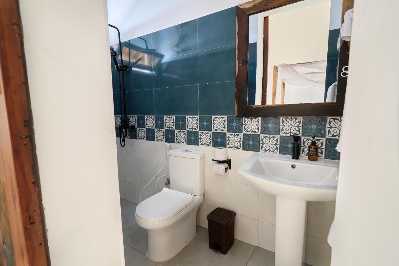 Dhow Beach Boutique Hotel Нунгви Экстерьер фото